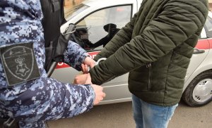 В Казани сотрудники вневедомственной охраны Росгвардии задержали мужчину по подозрению в краже товара из сетевого магазина
