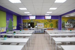 Имбецилы из «Кавалера» решили накормить школьников гнилыми мандаринами