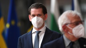 [Теневой канцлер] «Он всем отомстит». Кто и зачем свалил канцлера-вундеркинда? Сейчас именно «Зеленые» изо всех сил топят Курца. Однако вполне возможно, что колокол звонит по ним и не только в Австрии