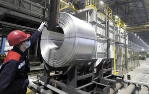 [$3200+] Цена на алюминий обновила 13-летний максимум. Она поднялась выше $3200 за тонну впервые с июля 2008 года