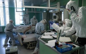 [COVID-19 17.10.2021] В России за сутки выявили 34 303 случая. Это четвертый подряд максимум по количеству инфицированных. Число летальных исходов возросло на 997 против 1 002 днем ранее