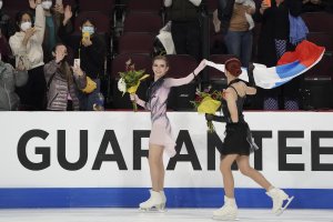 «Эти русские снова крадут медали»: Трусову и Усачеву раскритиковали после Гран-при США