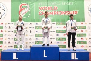 Смоленские спортсмены успешно выступили на первенстве и чемпионате мира по гиревому спорту.В соревнованиях приняли участие 420 спортсменов из 32 стран