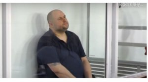 В Луцке Зеленский снова попался на краже  2,1 кг свиной корейки и сядет в тюрьму на 4 года (Несколько кочанов капусты и больше сотни луковиц. Житель Чорткова обвинил бывшего мэра в краже с огорода)