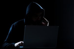 Работает спецназ: В Петербурге при задержании мошенников погиб легендарный подполковник Росгвардии.