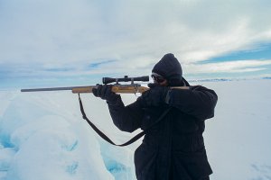 [Пятничное]  Россиянин приехал в Норвегию, чтобы покончить с собой. Но неожиданно ограбил банк и испортил жизнь целому городу