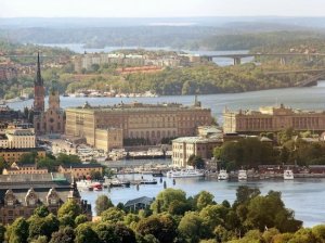 Статистика смертности от коронавируса в Швеции удивила экспертов. Данные по COVID-19 заставили задуматься об эффективности шведской модели