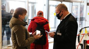 «Нам желают смерти». QR-контроль разоряет торговые центры: из-за снизившегося трафика предпринимателям уже нечем платить за аренду, а посетители призывают бойкотировать их еще активнее