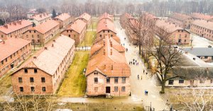 Власти Освенцима запустили кампанию по привлечению жителей