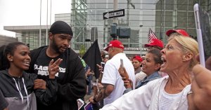 МИД прокомментировал планы США провести "саммит за демократию"     (МИД призвал США уладить нерешенные проблемы, прежде чем заниматься "экспортом демократии")