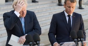 Sky News: президент Франции Макрон назвал премьера Великобритании Джонсона клоуном
