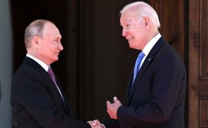 Байден заявил, что не признает "красных линий" Путина по Украине