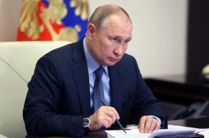 Путин рассказал о сотрудниках ЦРУ в российском правительстве в 90-е
