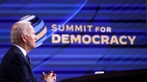 Отцы-демократели.  О чем говорили участники созванного США глобального саммита