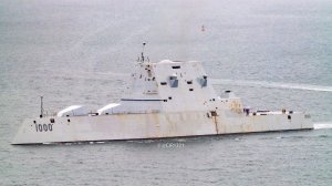 Новейший эсминец ВМС США класса Zumwalt покрылся ржавчиной после испытаний