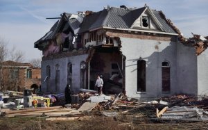 В США зафиксировали более чем 50 торнадо в шести штатах