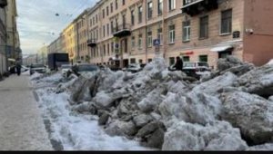 Новое оружие Беглова против петербуржцев – сосульки