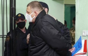 Суд в Гомеле приговорил Сергея Тихановского к 18 годам лишения свободы    (Муж бывшей кандидатки в президенты Белоруссии будет отбывать наказание в колонии усиленного режима)