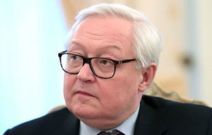 Министр обороны Украины заявил, что Киеву необходимо не только оборонительное, но и наступательное оружие