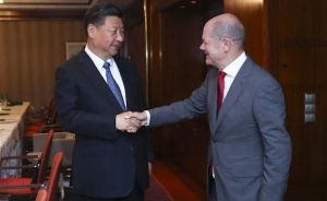 Си Цзиньпин предложил Шольцу совместно поработать над «Одним поясом — одним путем»