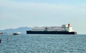 Танкер с СПГ из США кружил 1 300 км, пока хозяин газа определялся: Европа или Азия