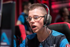 Министерство спорта России утвердило программу подготовки киберспортсменов с бегом и приседаниями