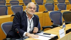 «По­ста­ра­ем­ся по­мочь по­ля­кам сме­нить власть» — ис­пан­ский ев­ро­де­пу­тат шо­ки­ро­вал Вар­ша­ву