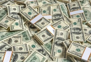 [$30.000.000.000.000+] Госдолг США достиг рекордной отметки, превысив $30 трлн. По заявлению экспертов, это случилось на несколько лет раньше, чем предполагали в Вашингтоне