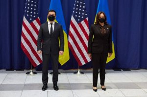 Украинский спектакль окончен