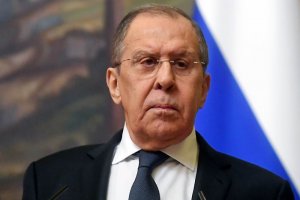 Лавров: РФ будет и дальше развиваться, если Запад решил опустить "железный занавес"