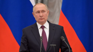 Путин сказал Макрону, что затягивание Киевом переговоров приведет к новым требованиям РФ