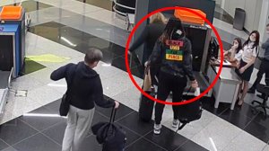 Двукратную олимпийскую чемпионку из США задержали с наркотиками в Шереметьево