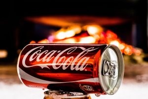 Сoca-Cola приостанавливает деятельность в России