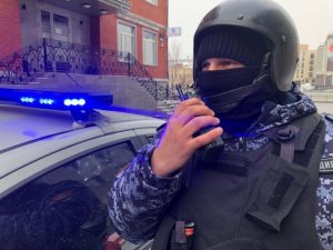 В Казани наряд УВО Росгвардии задержал рецидивиста, подозреваемого в умышленном повреждении чужого имущества и угрозе убийством