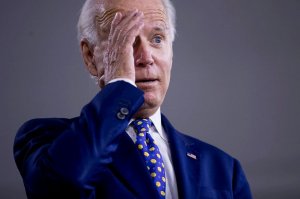 Госдеп США выразил "глубокое разочарование" из-за визита президента Сирии Асада в ОАЭ