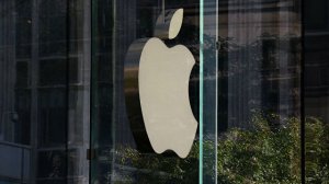 Apple приостановила поддержку карт "Мир"