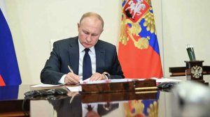 Путин подписал указ о торговле газом с «недружественными странами». Такие государства должны будут открыть счета в российских банках, порядок вступит в силу с 1 апреля