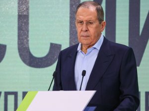 Сергей Лавров: Украине не дают заключить мир с Россией   (У демарша киевской делегации на переговорах нашелся автор)