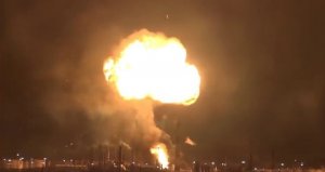 Мощные удары ощутил не только Киев. Блогер указал пять горячих точек этого утра  (На Украине взорван последний крупный нефтеперерабатывающий завод)