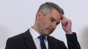 Канцлер Австрии заявил о возможности отказа от газа из России только через несколько лет(может быть)