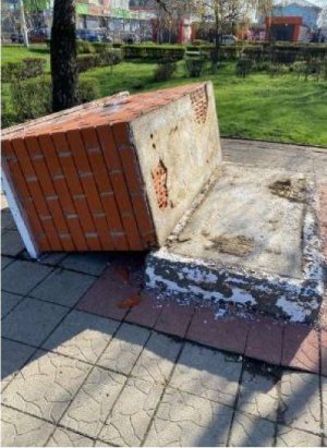 Памятник фашистам в Россоши все-таки денацифицировали