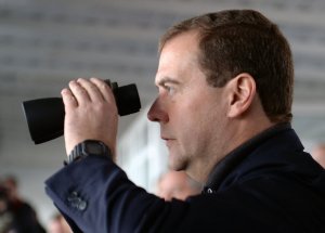 Медведев считает, что России надо готовиться к агрессии со стороны НАТО