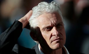 Тиньков заявил, что его заставили продать банк