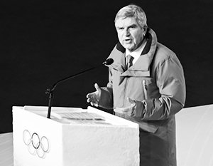 Глава МОК объяснил отстранение российских спортсменов «мировой реакцией»