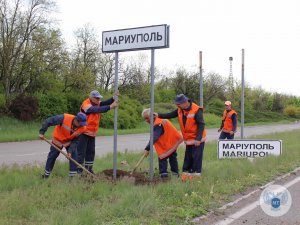 «Марiуполь» – снова Мариуполь. В ДНР обновляют дорожные знаки