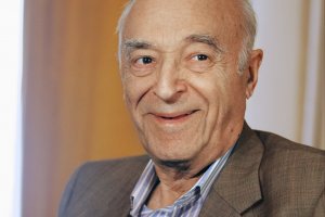 Шпак, товарищ Саахов и Карабас-Барабас: 100 лет со дня рождения Владимира Этуша Об этом сообщает "Рамблер".