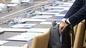 Главы пяти регионов объявили, что покинут свои посты