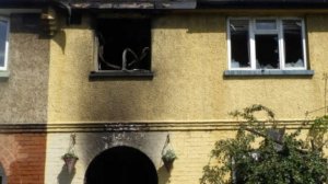 Пожарная служба Лондона сообщает о резком росте количества возгораний в жилищах из-за попыток согреться с помощью открытого огня