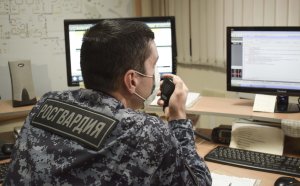 В Зеленодольском районе Татарстана сотрудники Росгвардии задержали ранее судимого мужчину, подозреваемого в грабеже