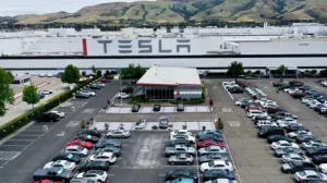 Я больше не люблю тебя, Илон Маск! Почему "Tesla" исключили из индекса ESG S&P 500